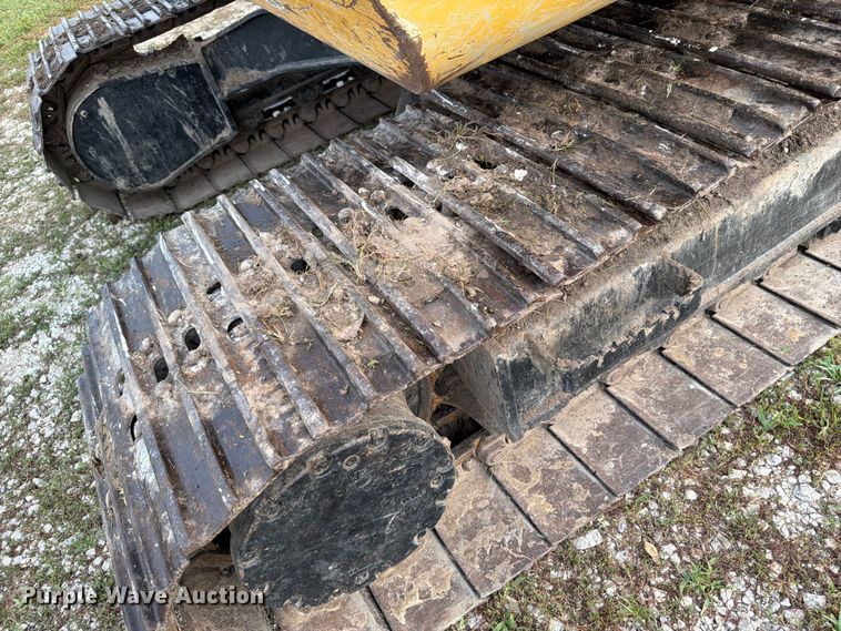 image for item OE9655 2014 John Deere 135G excavator