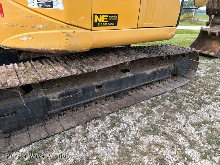 image for item OE9655 2014 John Deere 135G excavator