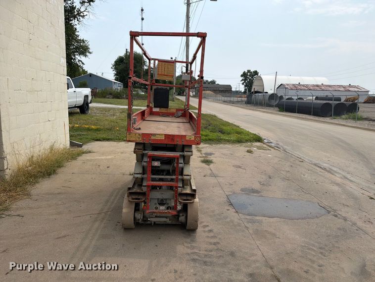 image for item OE9678 2012 Skyjack SJ 3226 scissor lift
