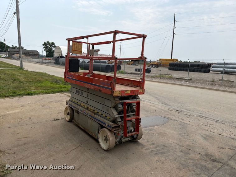 image for item OE9678 2012 Skyjack SJ 3226 scissor lift