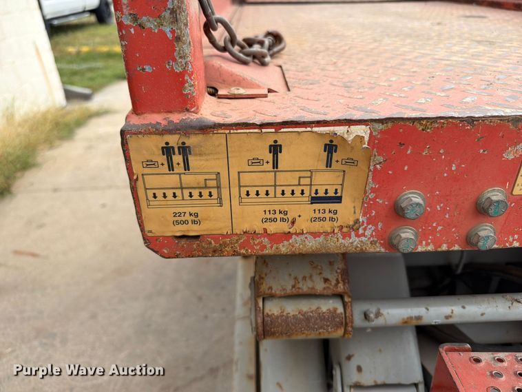 image for item OE9678 2012 Skyjack SJ 3226 scissor lift