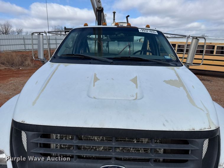 image for item YA1910 2001 Ford F750 Super Duty pressure digger truck