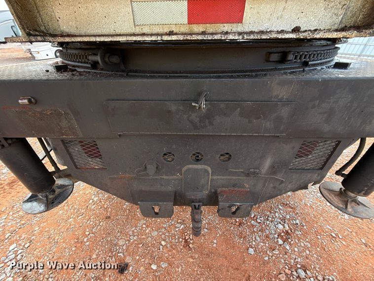 image for item YA1910 2001 Ford F750 Super Duty pressure digger truck