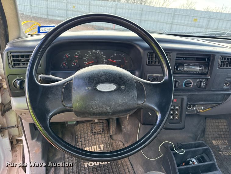 image for item YA1910 2001 Ford F750 Super Duty pressure digger truck