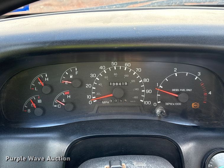 image for item YA1910 2001 Ford F750 Super Duty pressure digger truck