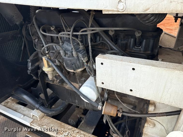 image for item YA1910 2001 Ford F750 Super Duty pressure digger truck