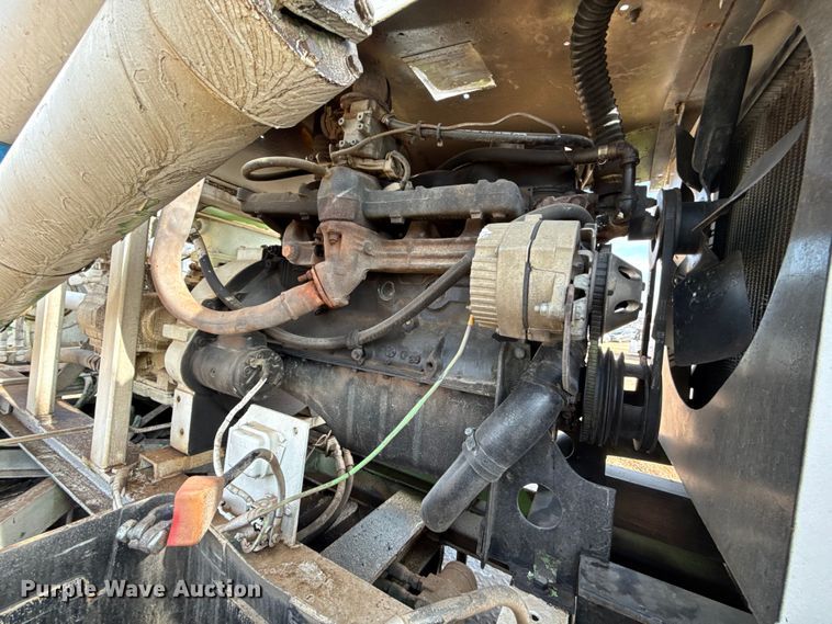 image for item YA1910 2001 Ford F750 Super Duty pressure digger truck