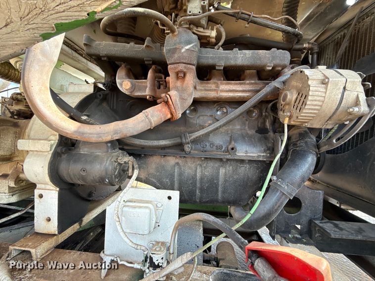 image for item YA1910 2001 Ford F750 Super Duty pressure digger truck