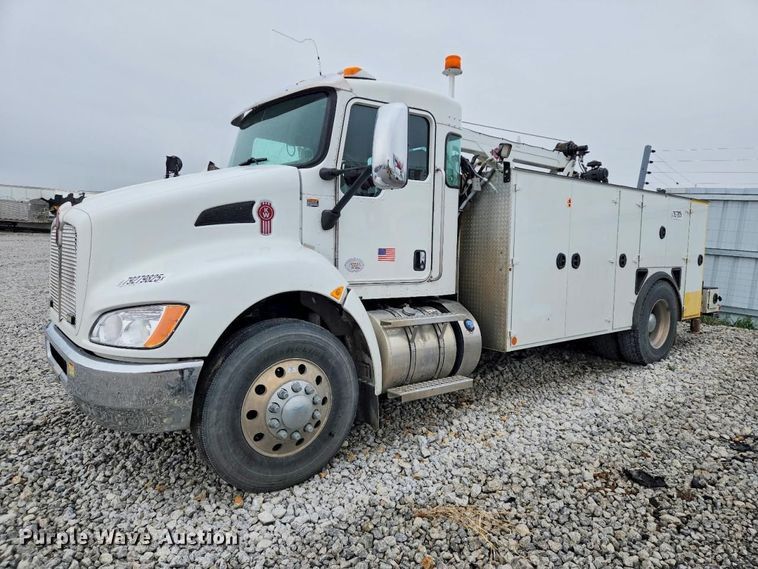 image for item YA2868 2021 Kenworth T370 utility / service truck