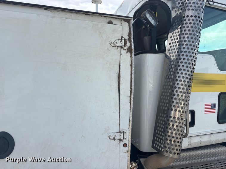 image for item YA2868 2021 Kenworth T370 utility / service truck
