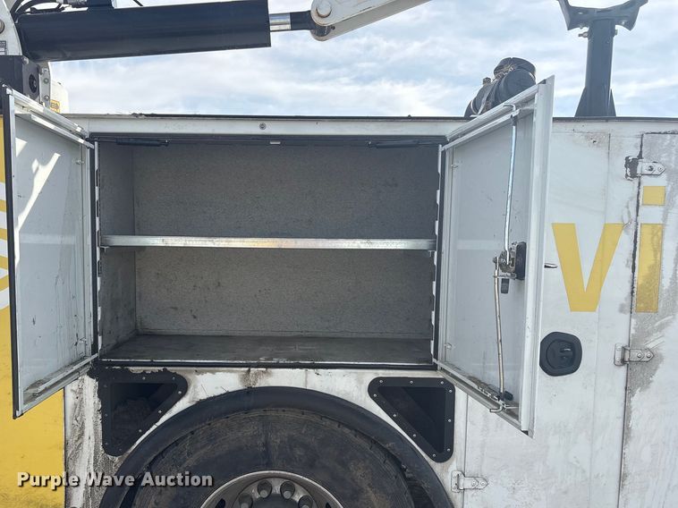 image for item YA2868 2021 Kenworth T370 utility / service truck