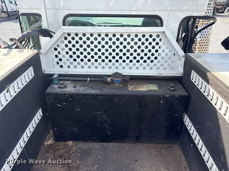 image for item YA2868 2021 Kenworth T370 utility / service truck