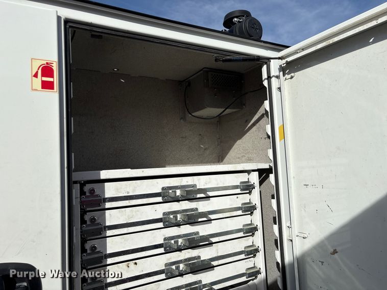 image for item YA2868 2021 Kenworth T370 utility / service truck