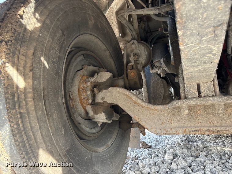 image for item YA2868 2021 Kenworth T370 utility / service truck