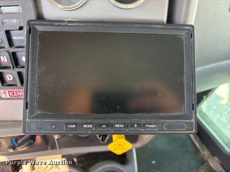 image for item YA2868 2021 Kenworth T370 utility / service truck
