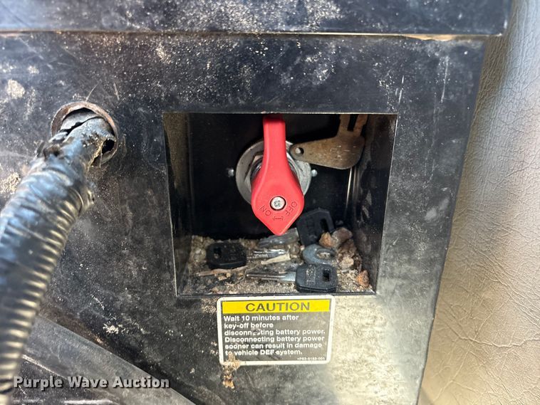 image for item YA2868 2021 Kenworth T370 utility / service truck