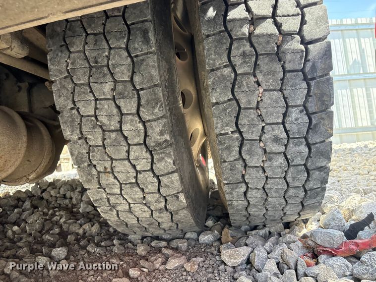 image for item YA2868 2021 Kenworth T370 utility / service truck