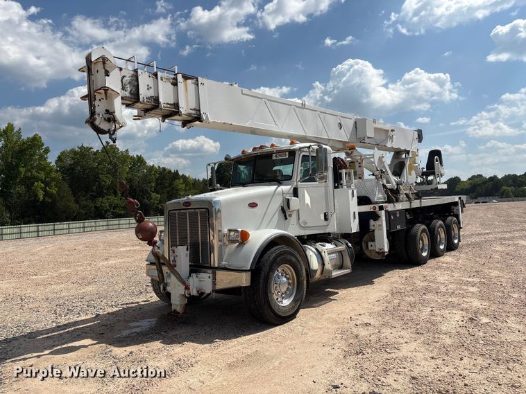 2012 Peterbilt 365 crane truck
