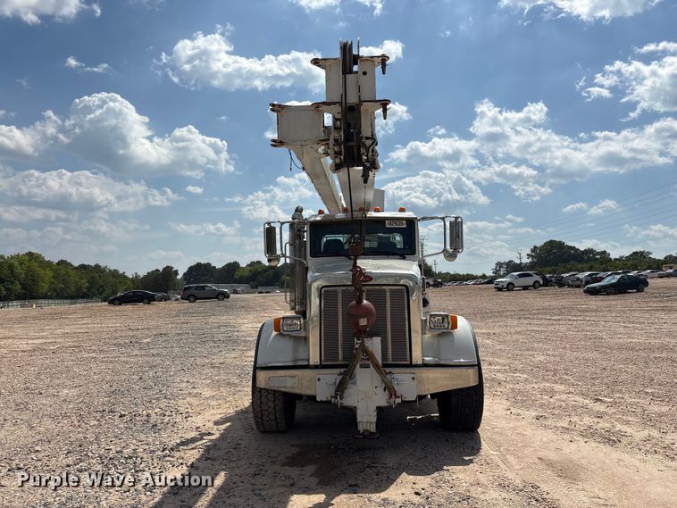 image for item YA2874 2012 Peterbilt 365 crane truck