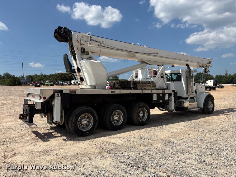 image for item YA2874 2012 Peterbilt 365 crane truck