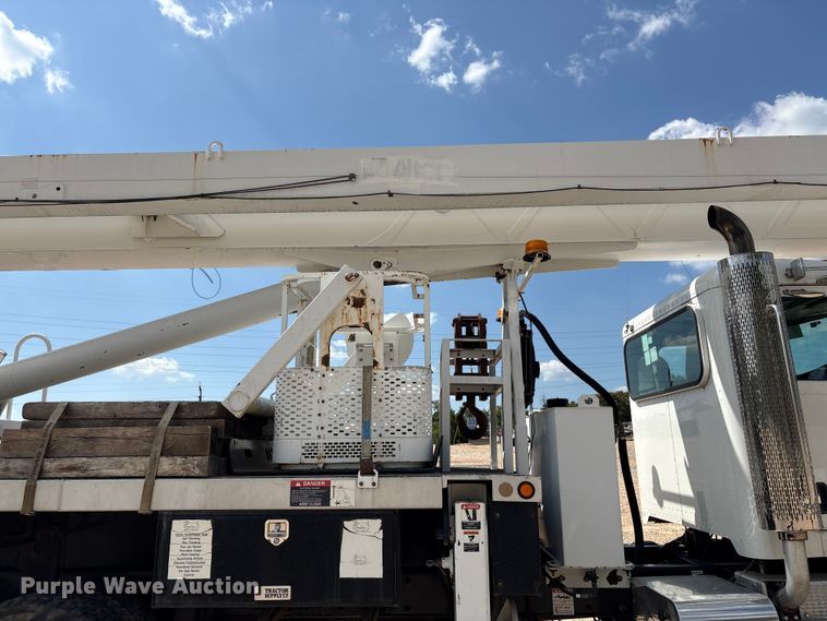image for item YA2874 2012 Peterbilt 365 crane truck