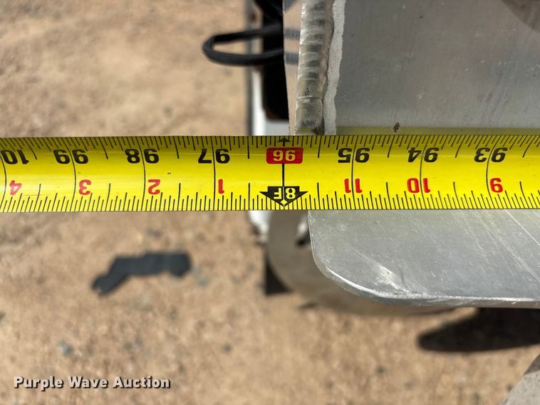 image for item YA2874 2012 Peterbilt 365 crane truck