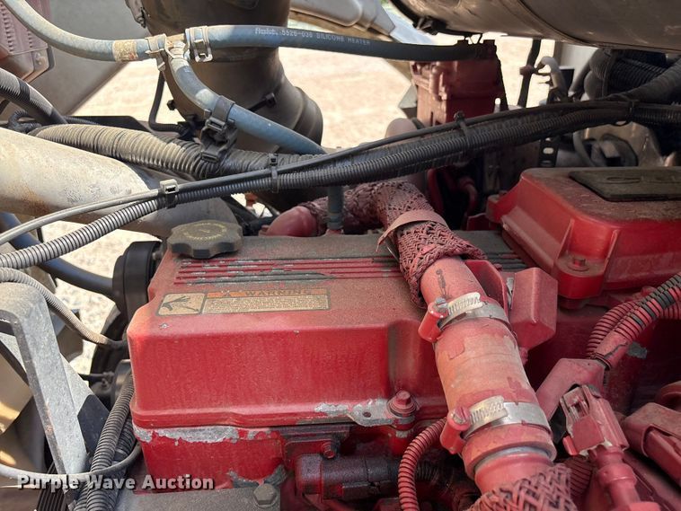 image for item YA2874 2012 Peterbilt 365 crane truck