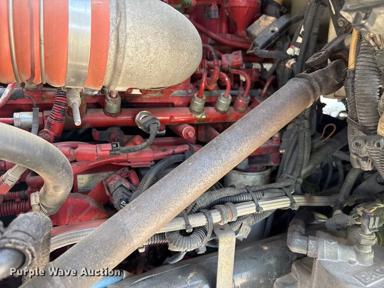 image for item YA2874 2012 Peterbilt 365 crane truck