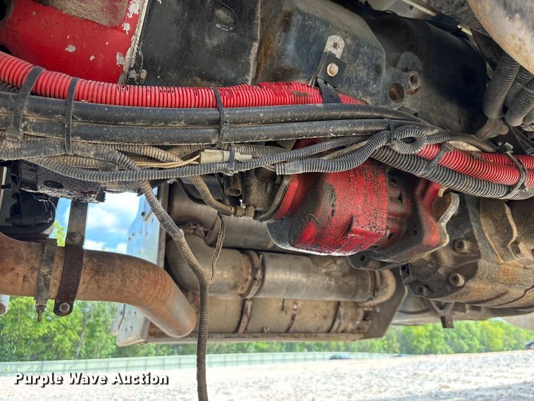 image for item YA2874 2012 Peterbilt 365 crane truck