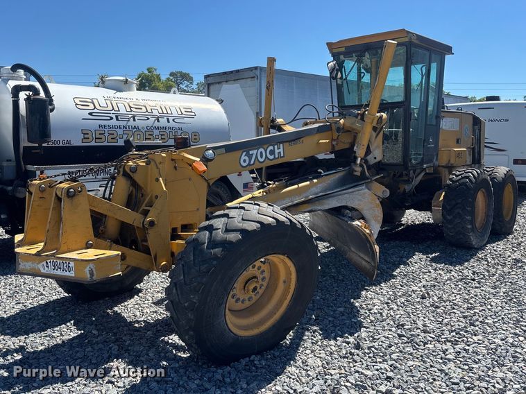 2004 John Deere 670CH motor grader