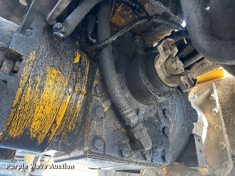 image for item YA2876 2004 John Deere 670CH motor grader