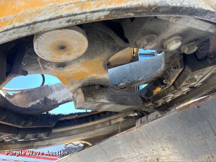 image for item YA2876 2004 John Deere 670CH motor grader