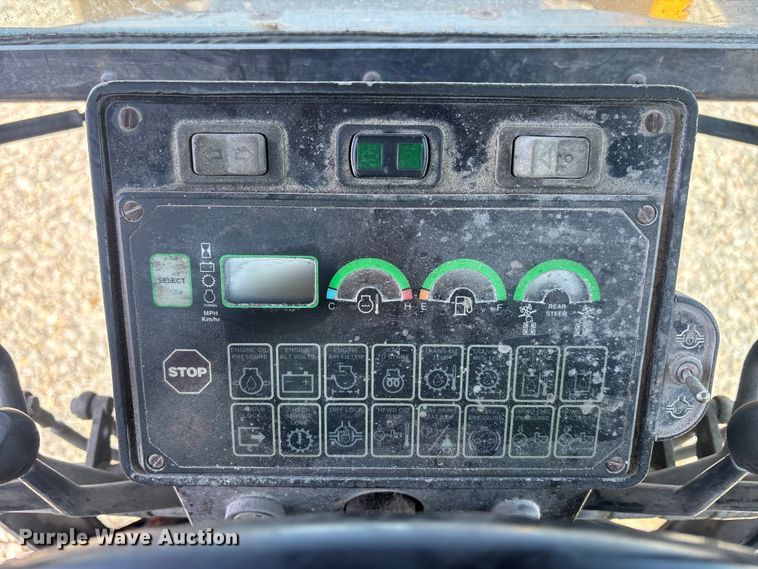 image for item YA2876 2004 John Deere 670CH motor grader
