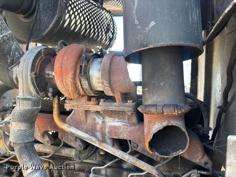 image for item YA2876 2004 John Deere 670CH motor grader