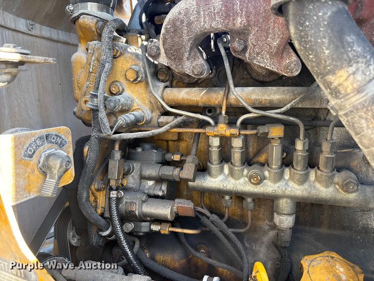 image for item YA2876 2004 John Deere 670CH motor grader
