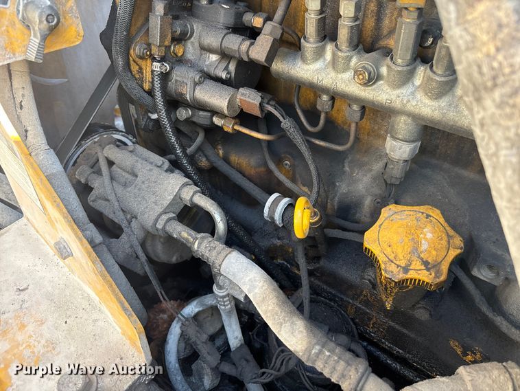 image for item YA2876 2004 John Deere 670CH motor grader