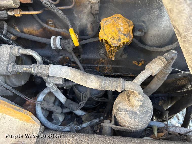 image for item YA2876 2004 John Deere 670CH motor grader