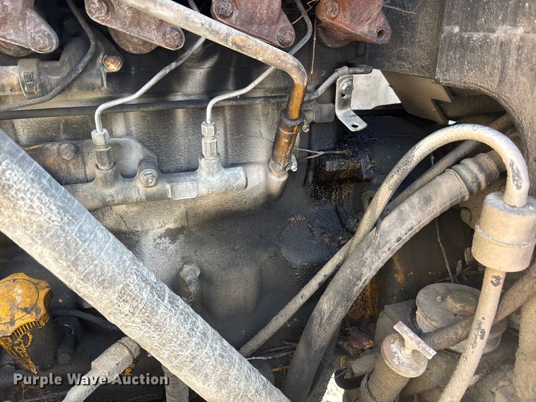 image for item YA2876 2004 John Deere 670CH motor grader