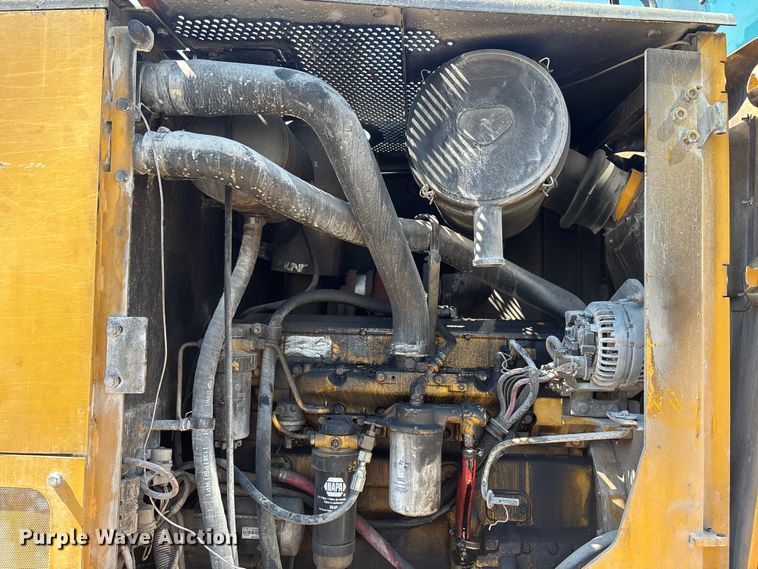 image for item YA2876 2004 John Deere 670CH motor grader
