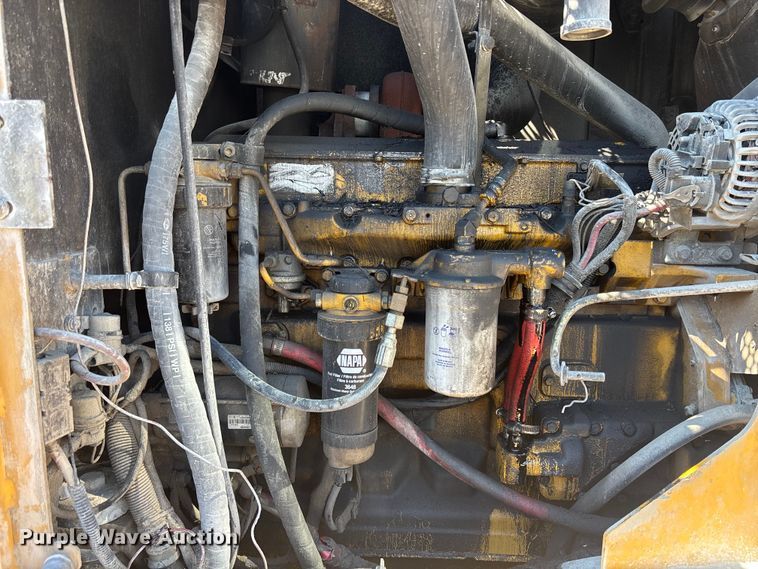 image for item YA2876 2004 John Deere 670CH motor grader