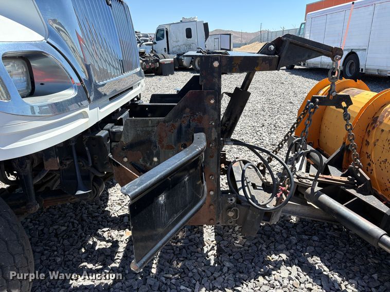 image for item YA2890 2007 International 7600 dump truck