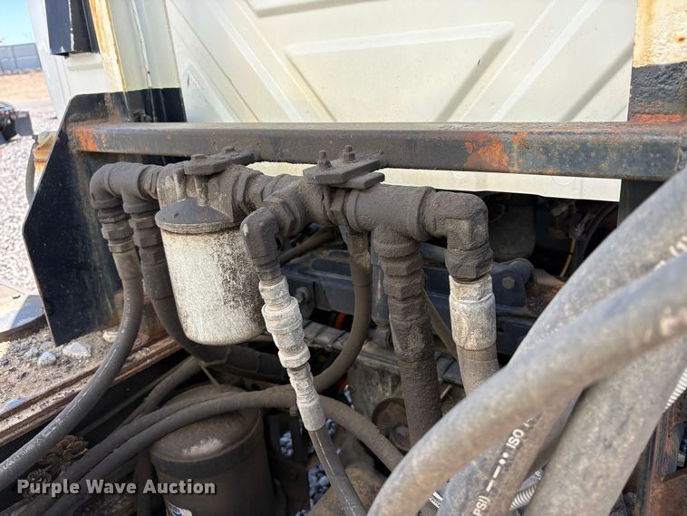 image for item YA2890 2007 International 7600 dump truck