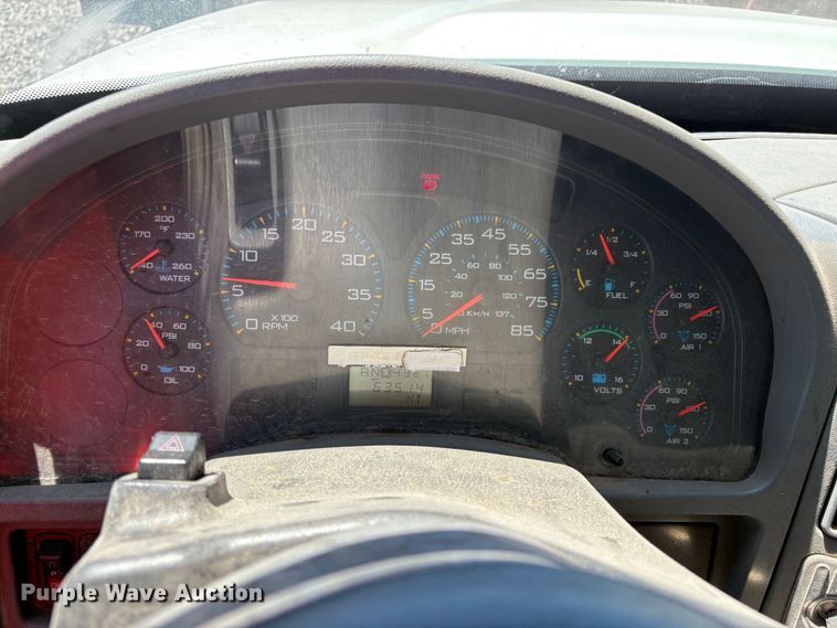 image for item YA2890 2007 International 7600 dump truck