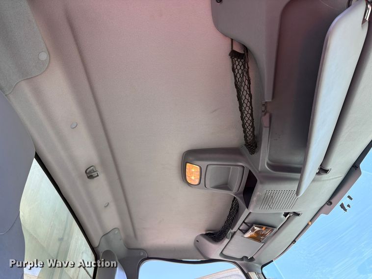 image for item YA2890 2007 International 7600 dump truck