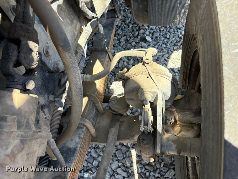 image for item YA2890 2007 International 7600 dump truck