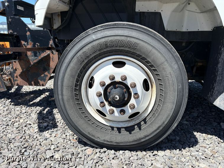 image for item YA2890 2007 International 7600 dump truck