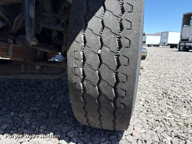 image for item YA2890 2007 International 7600 dump truck