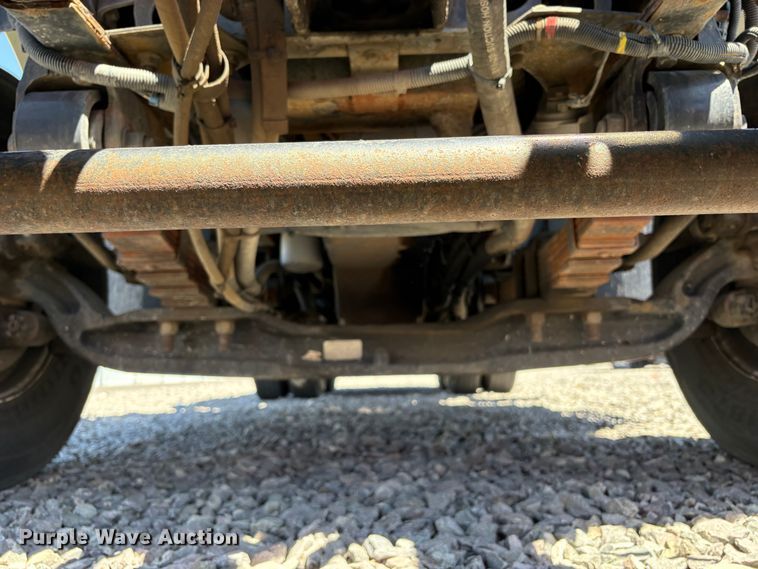 image for item YA2890 2007 International 7600 dump truck