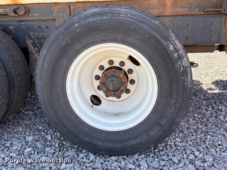 image for item YA2890 2007 International 7600 dump truck