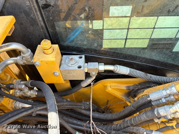 image for item YA3314 2018 Caterpillar 313F L GC excavator